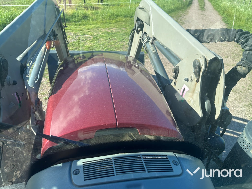 Traktor med lastare - Valtra, N113