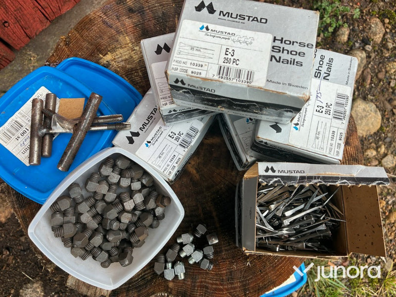 Hästskosöm - E 3 Mustad och skruvhakar