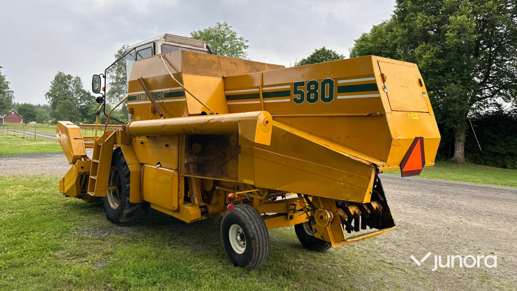 Skörde­tröska Sampo 580