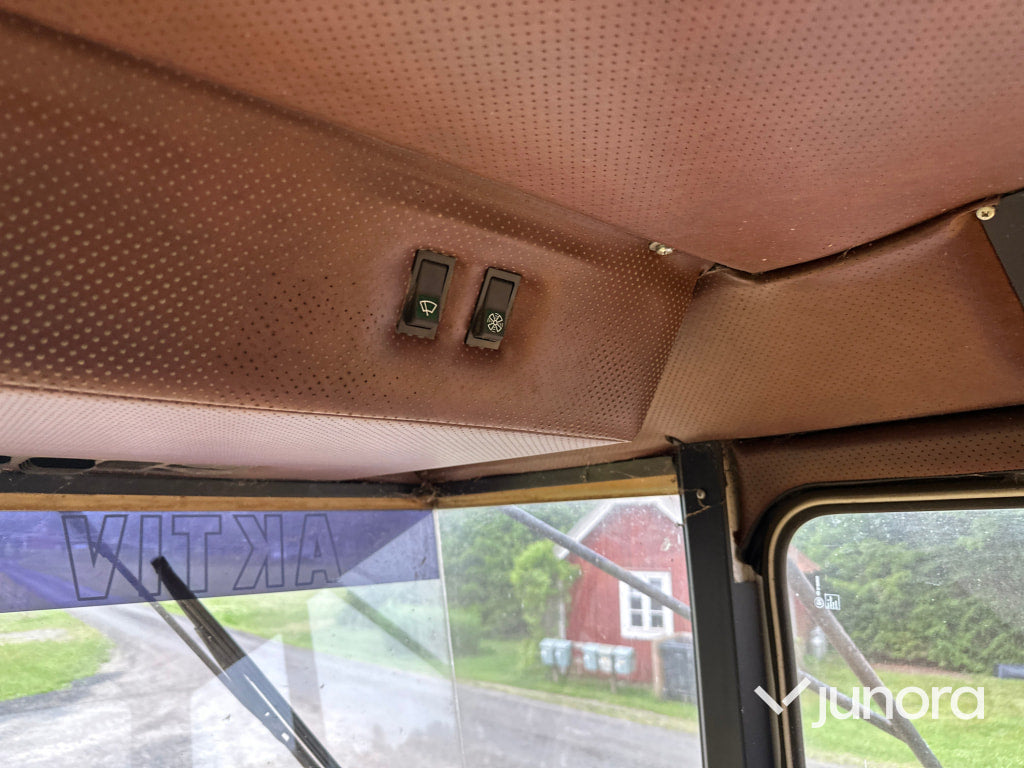 Skörde­tröska Sampo 580