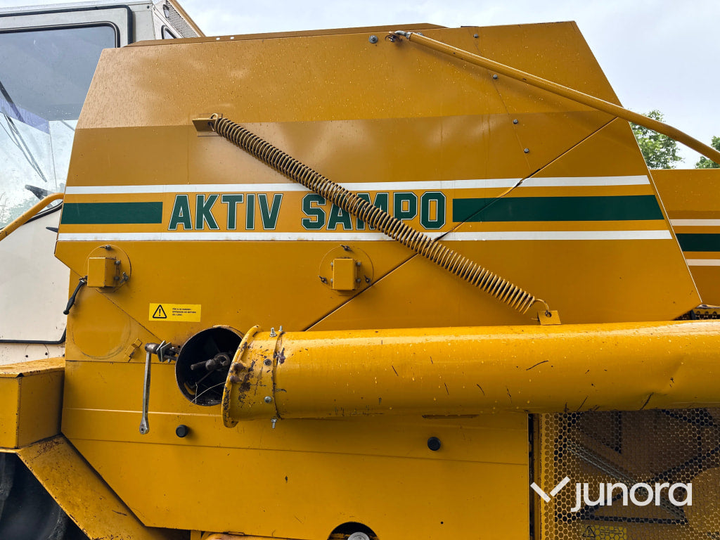 Skörde­tröska Sampo 580