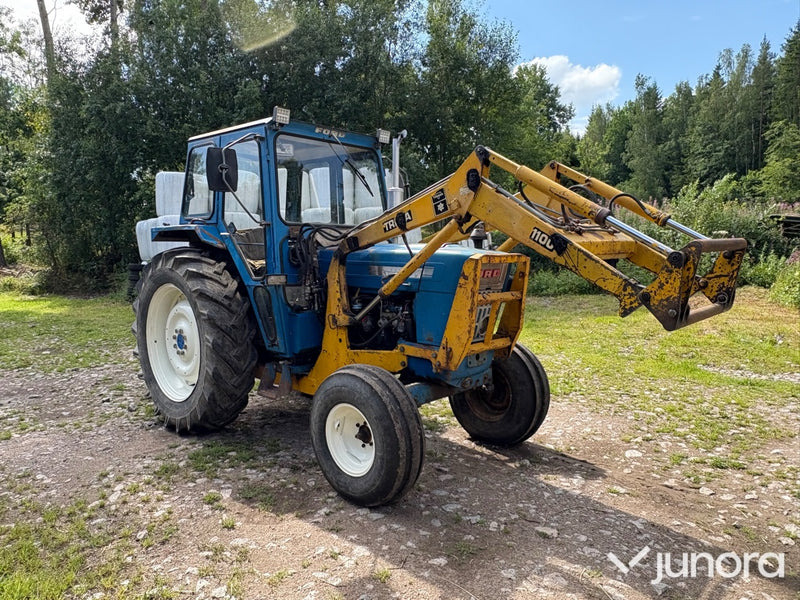 Traktor Ford 5000 med lastare