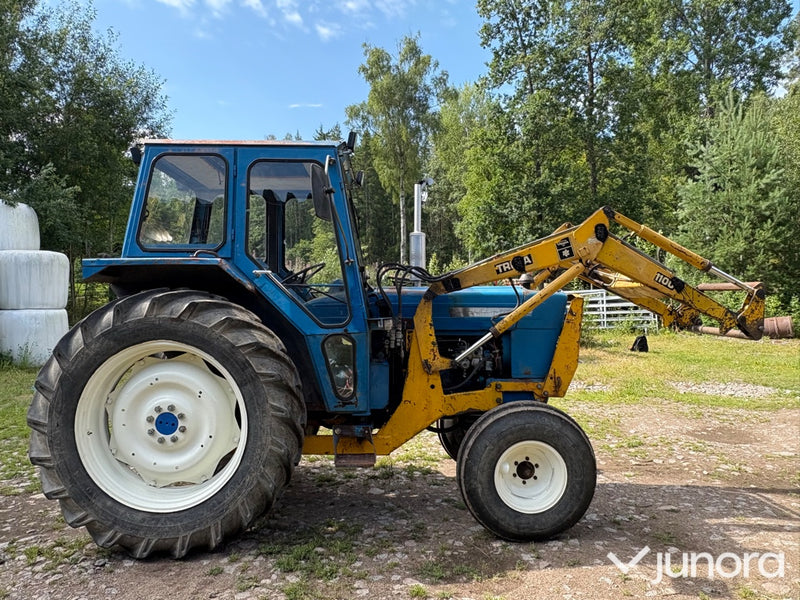 Traktor Ford 5000 med lastare