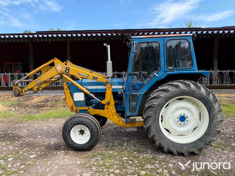 Traktor Ford 5000 med lastare