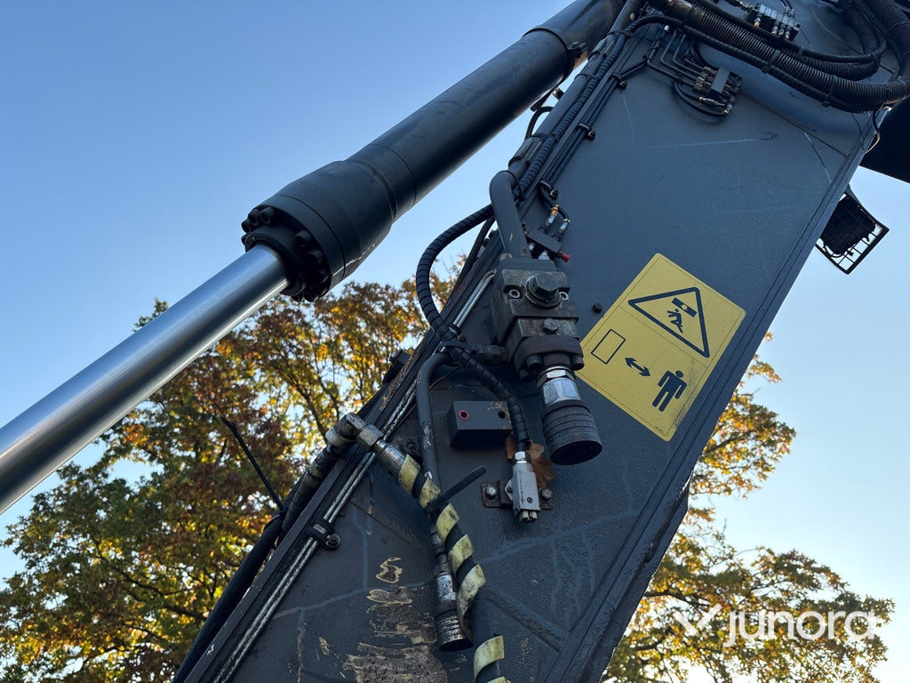 Bandgrävare - Volvo ECR235DL med tiltrotator