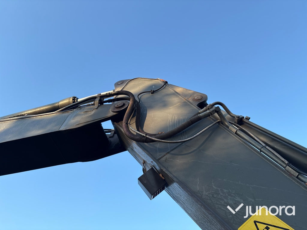 Bandgrävare - Volvo ECR235DL med tiltrotator