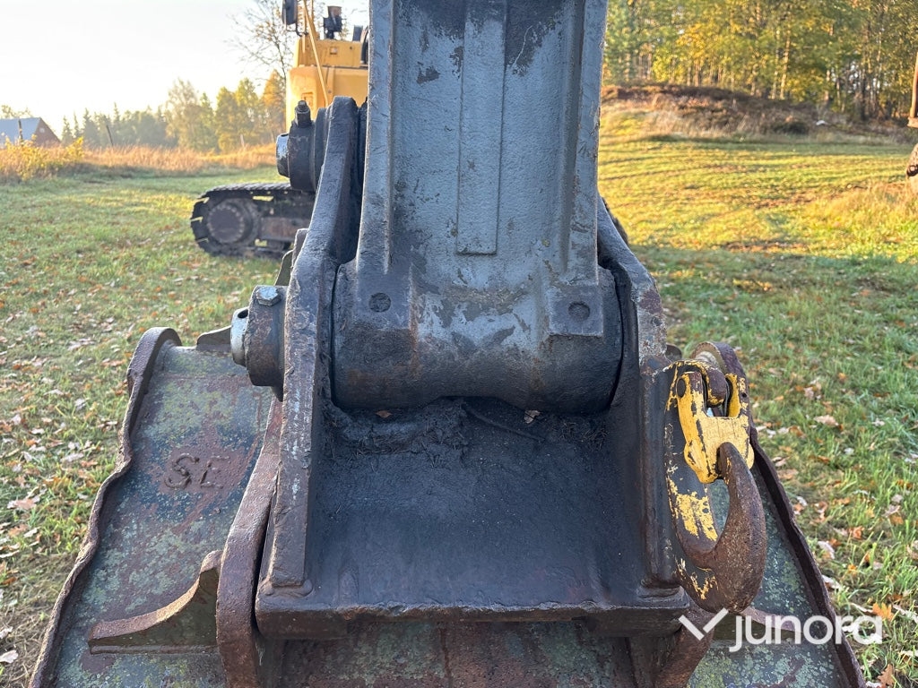 Bandgrävare - Volvo ECR235DL med tiltrotator