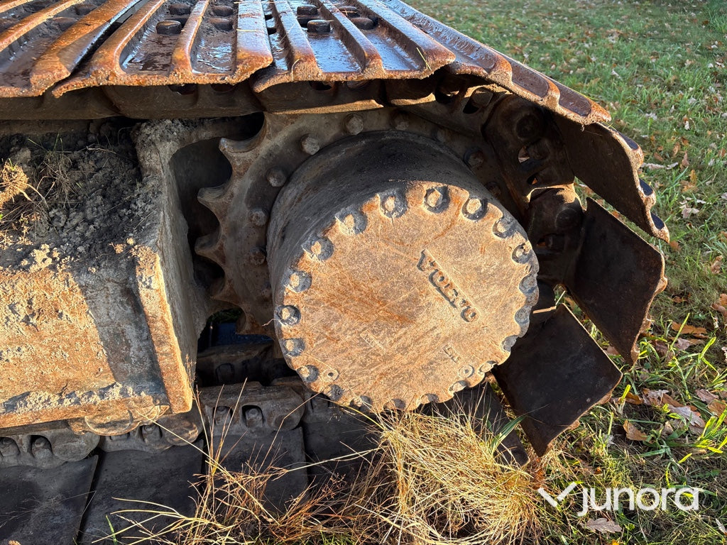 Bandgrävare - Volvo ECR235DL med tiltrotator