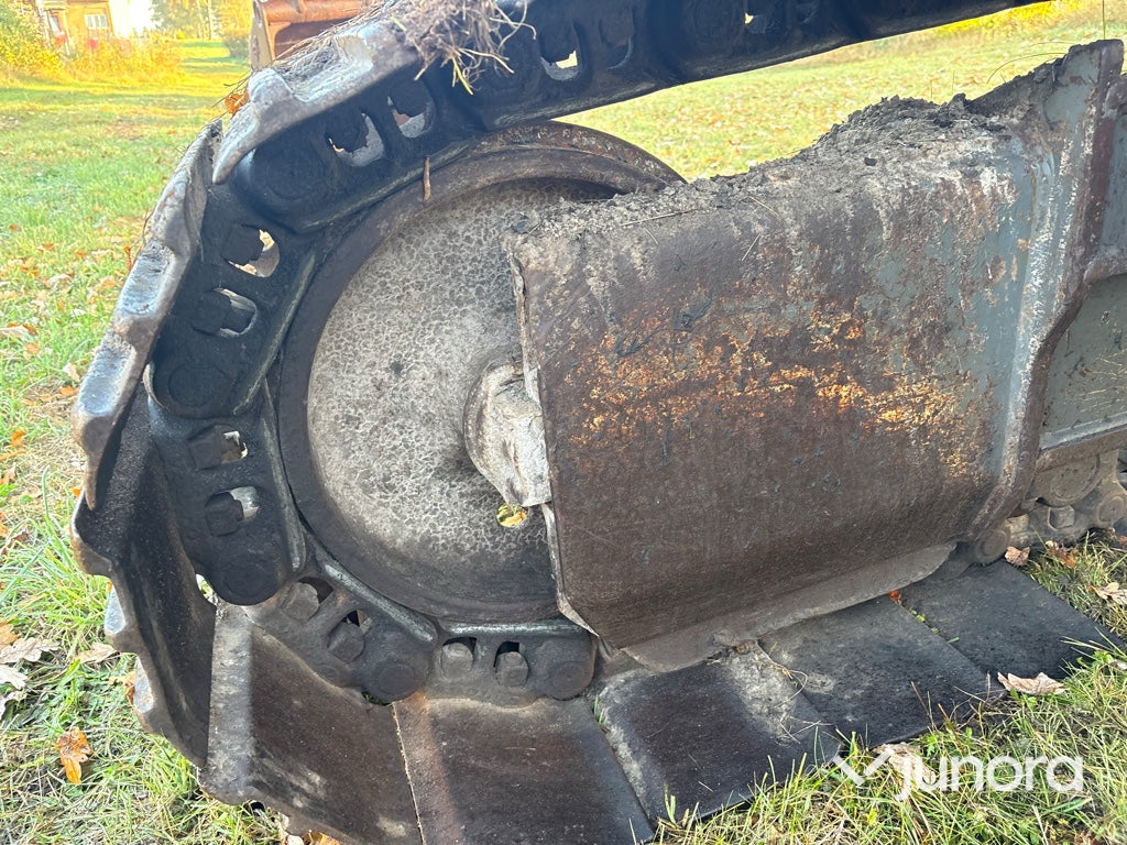 Bandgrävare - Volvo ECR235DL med tiltrotator