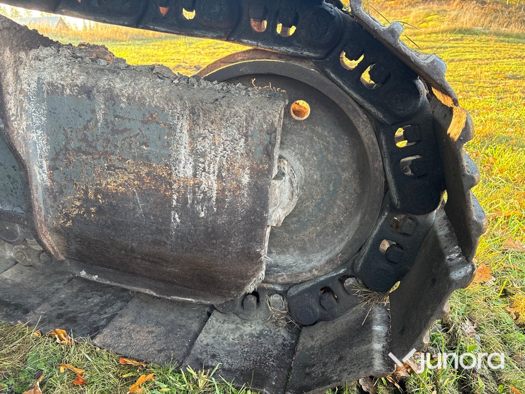 Bandgrävare - Volvo ECR235DL med tiltrotator
