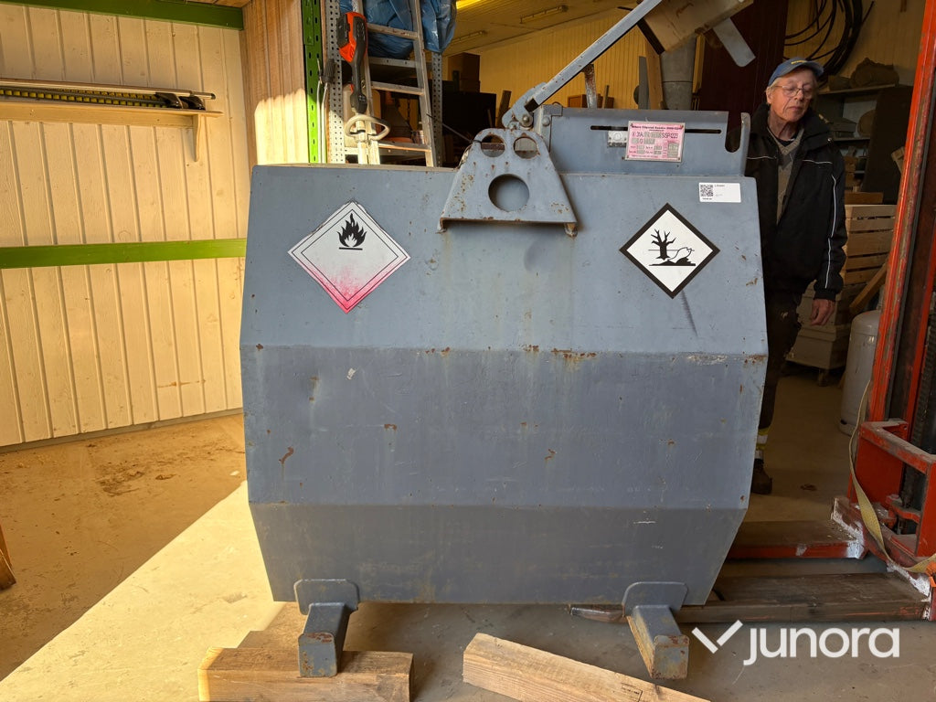 Dieseltank Wikers 1600