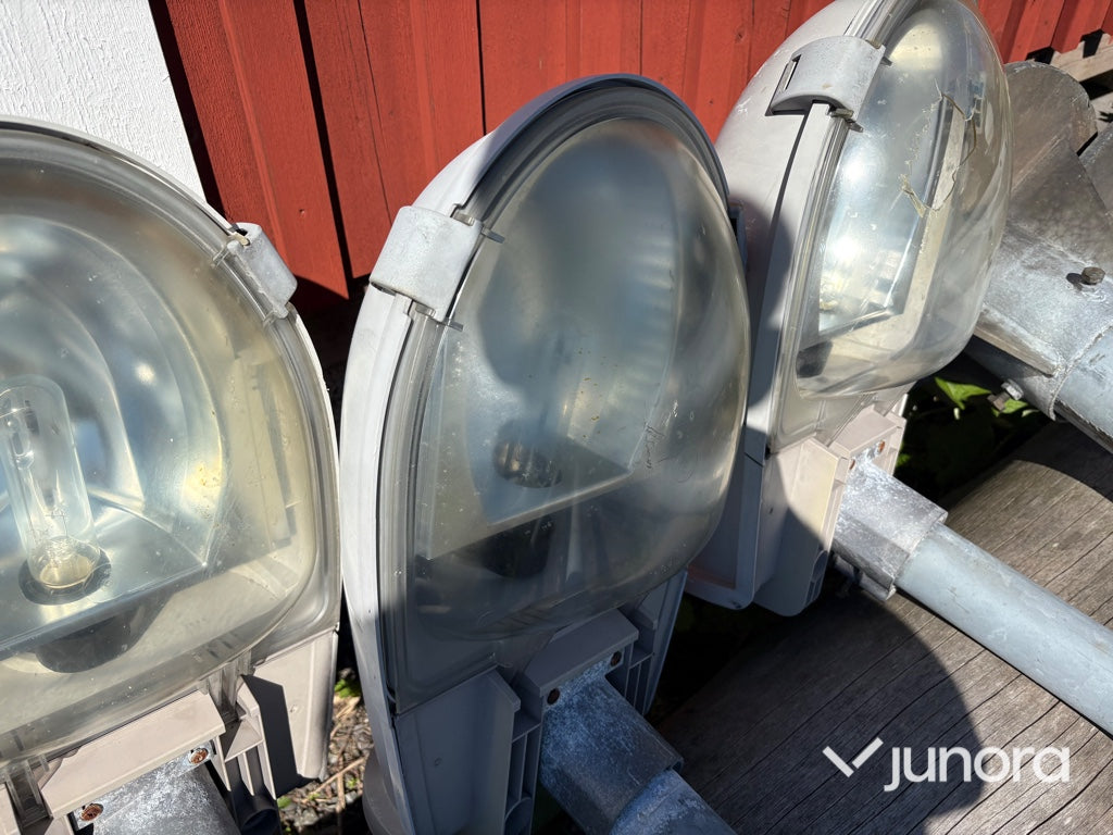 Lyktstolpar med armaturer - 8st