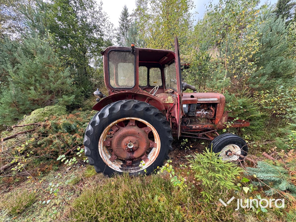 Traktor Nuffield