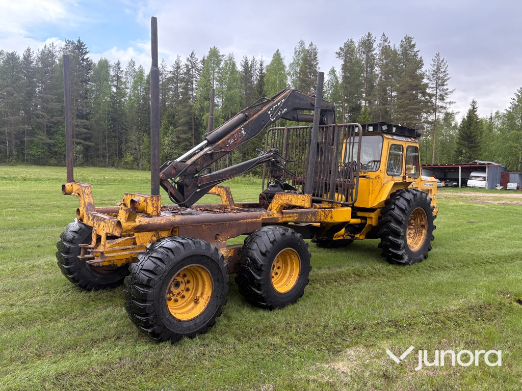 Skogsmaskin - Volvo BM, SM 868