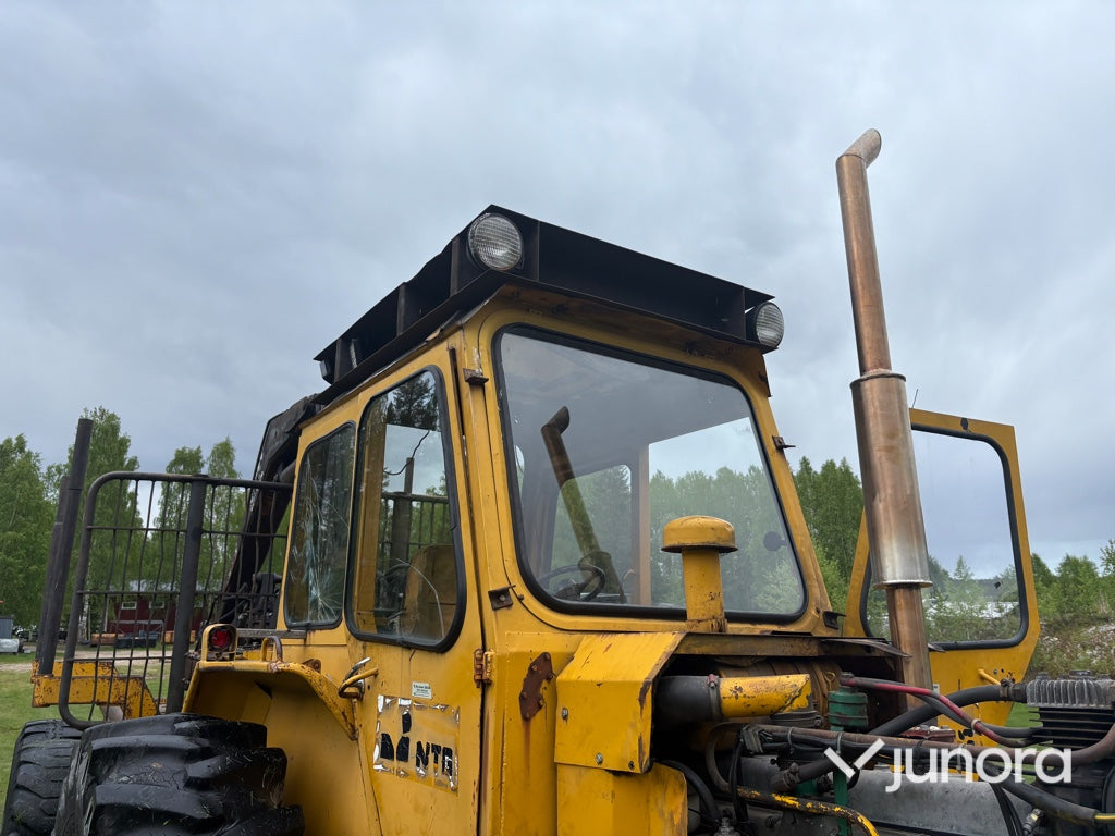Skogsmaskin - Volvo BM, SM 868