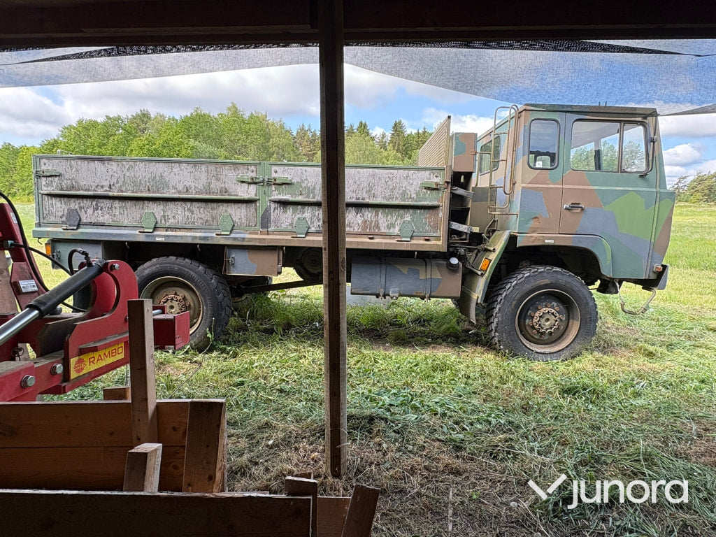 Militär Lastbil Scania SBA