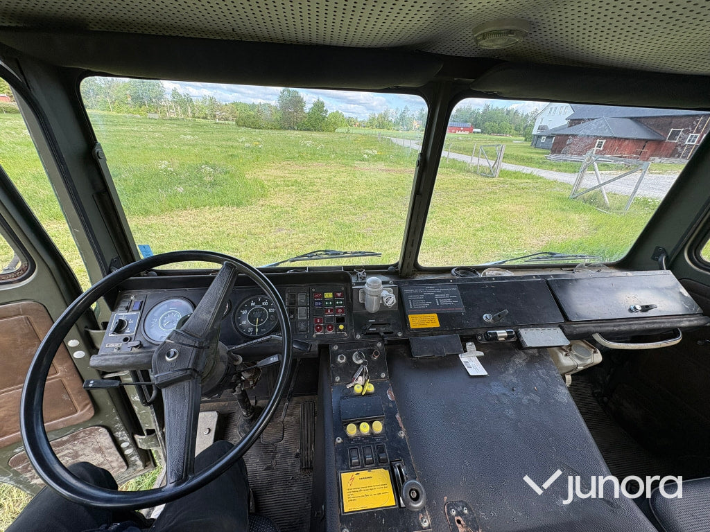 Militär Lastbil Scania SBA