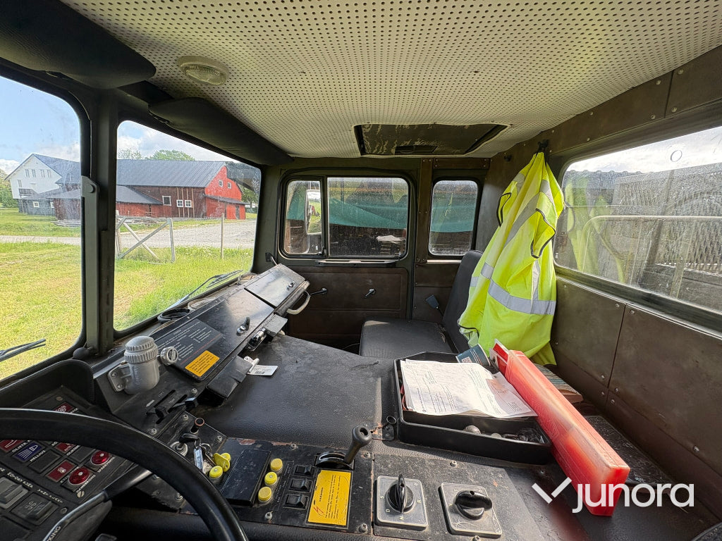 Militär Lastbil Scania SBA