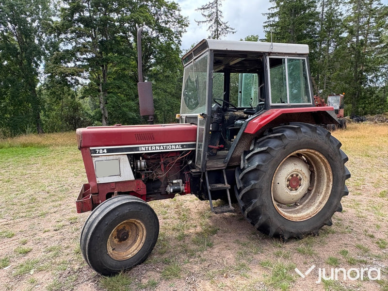 Traktor International 784