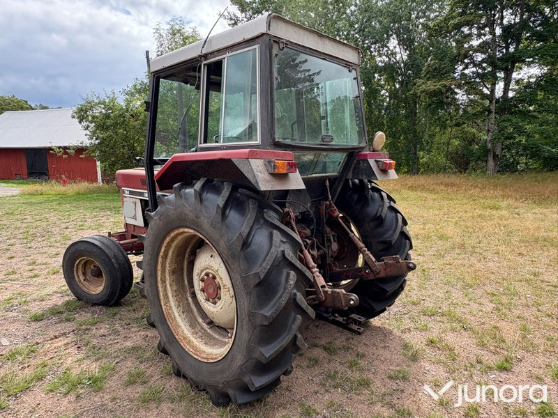 Traktor International 784
