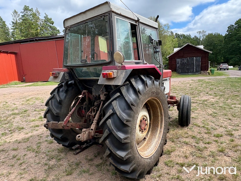 Traktor International 784