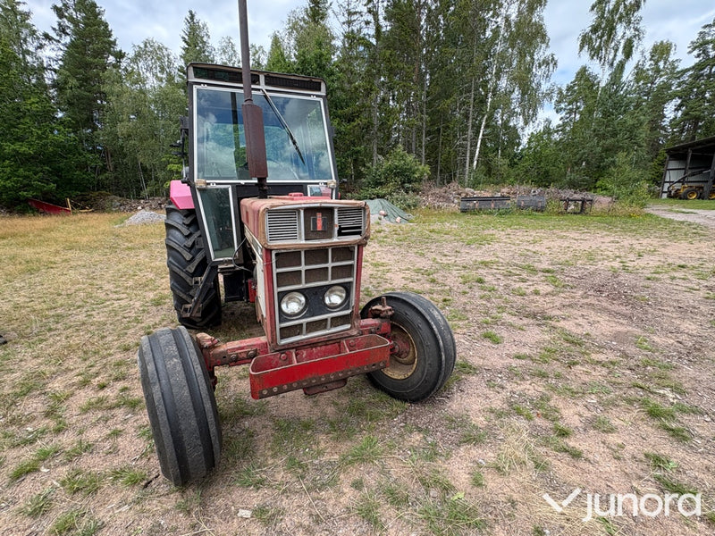 Traktor International 784