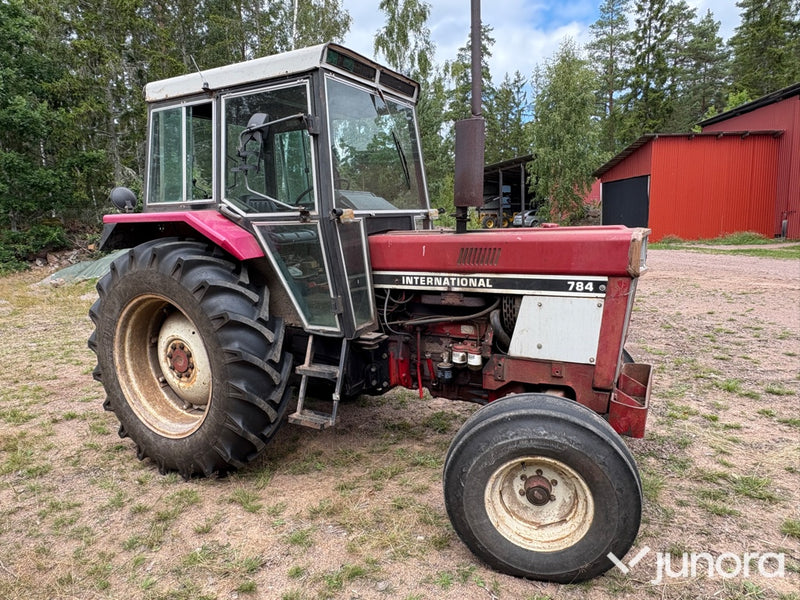Traktor International 784