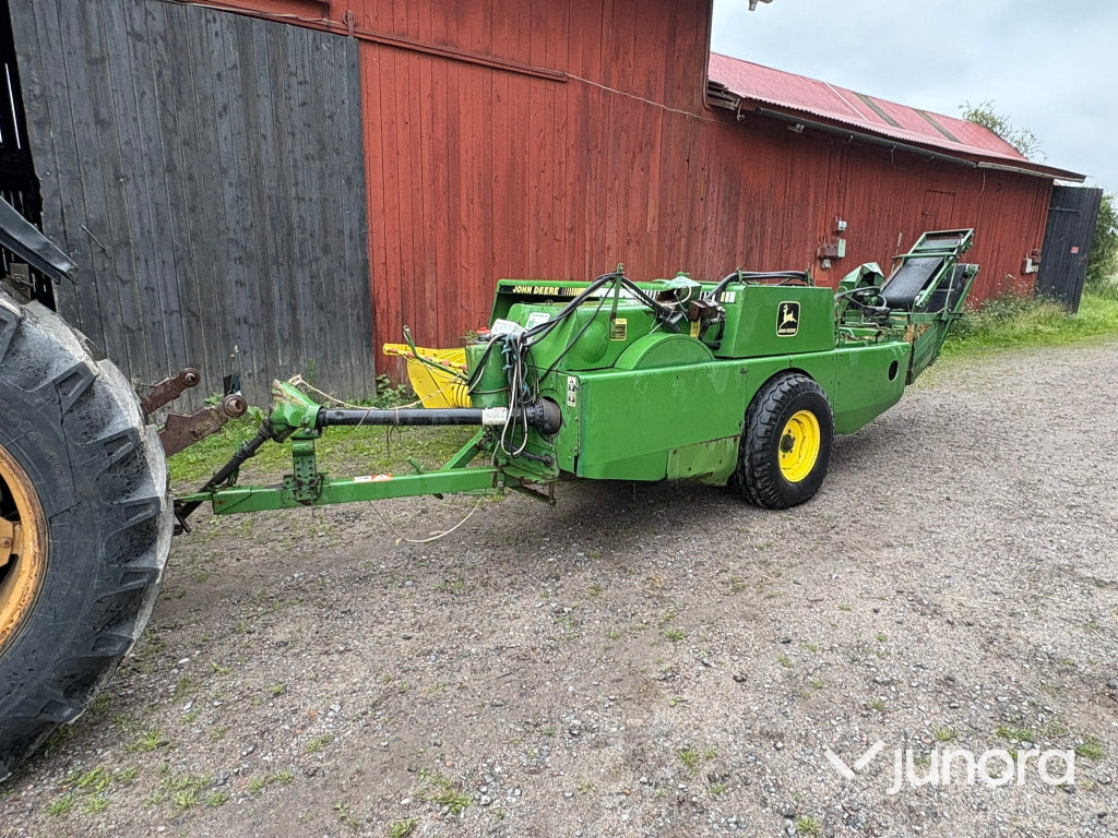 Hårdpress - John Deere, 359, Småbalar