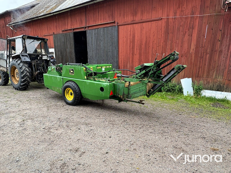 Hårdpress - John Deere 359, småbalar