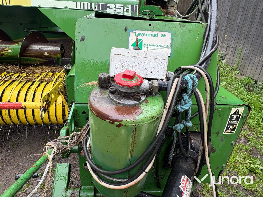 Hårdpress - John Deere, 359, Småbalar