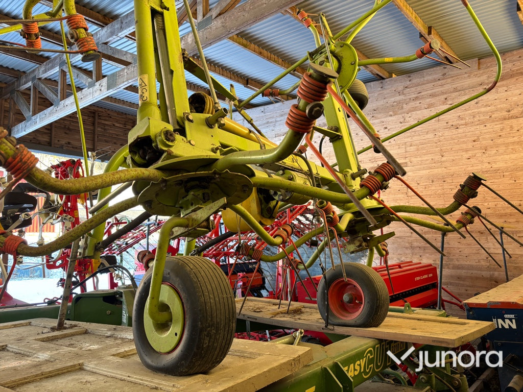 Hövändare - Claas Volto 540H