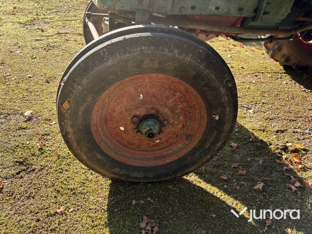 Veterantraktor Volvo BM Victor 230