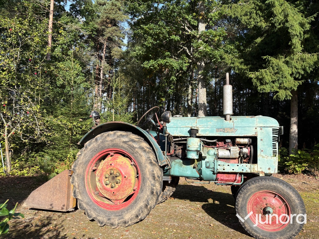 Veterantraktor Volvo BM Victor 230