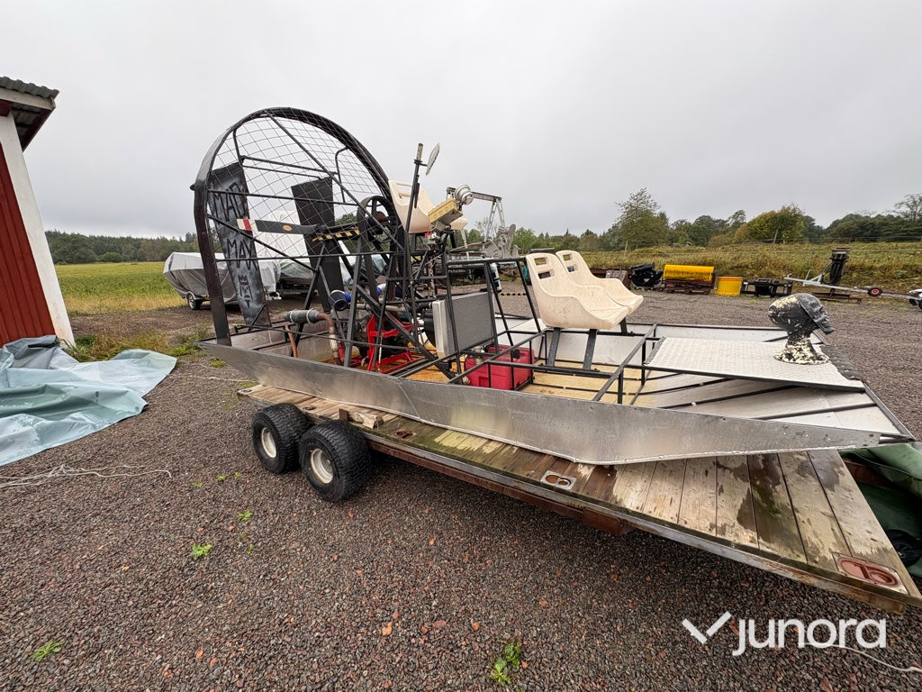 Båt Airboat