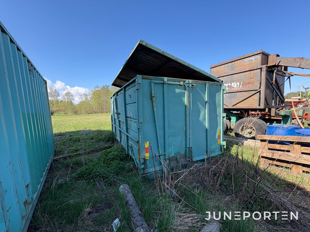 Sopcontainer med tak