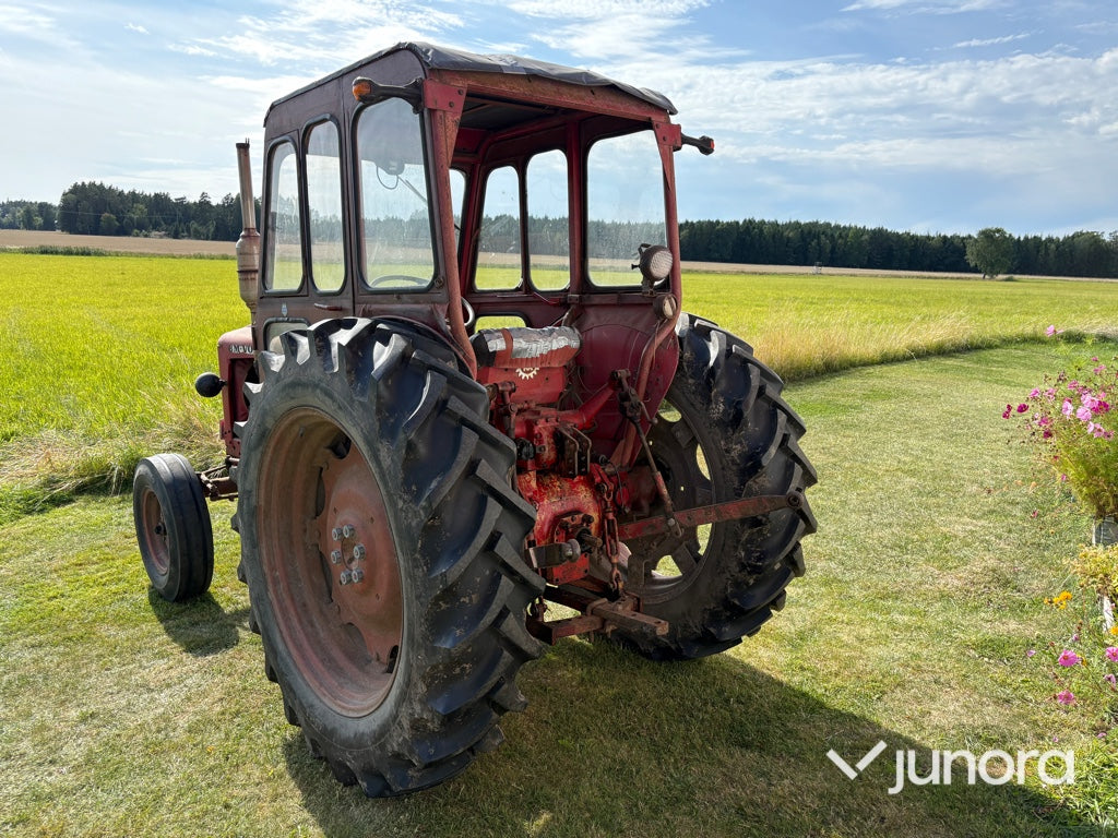 Traktor - Volvo BM Buster 400