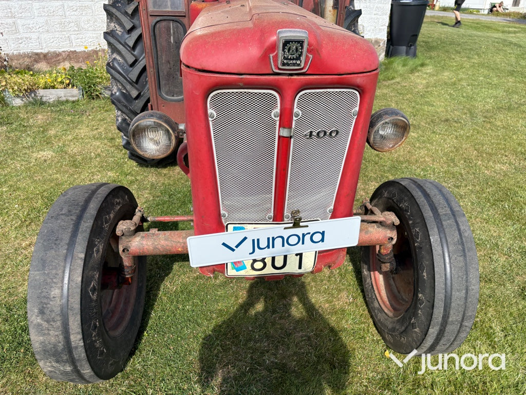 Traktor - Volvo BM Buster 400