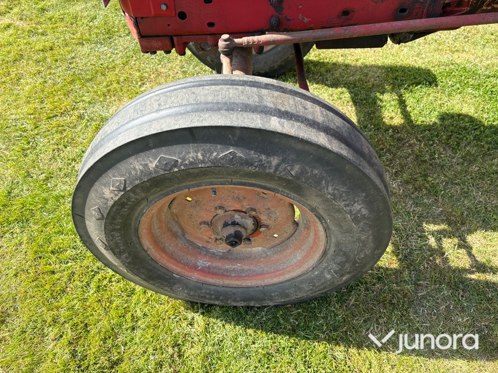 Traktor - Volvo BM Buster 400