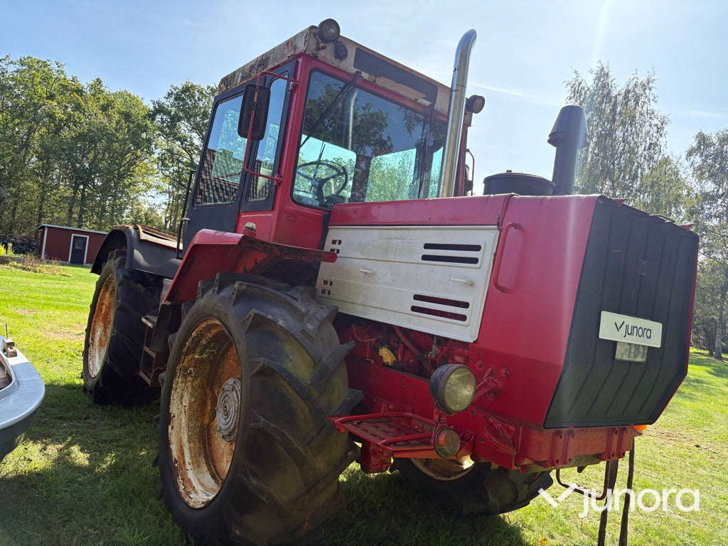 Traktor Belarus T-150K