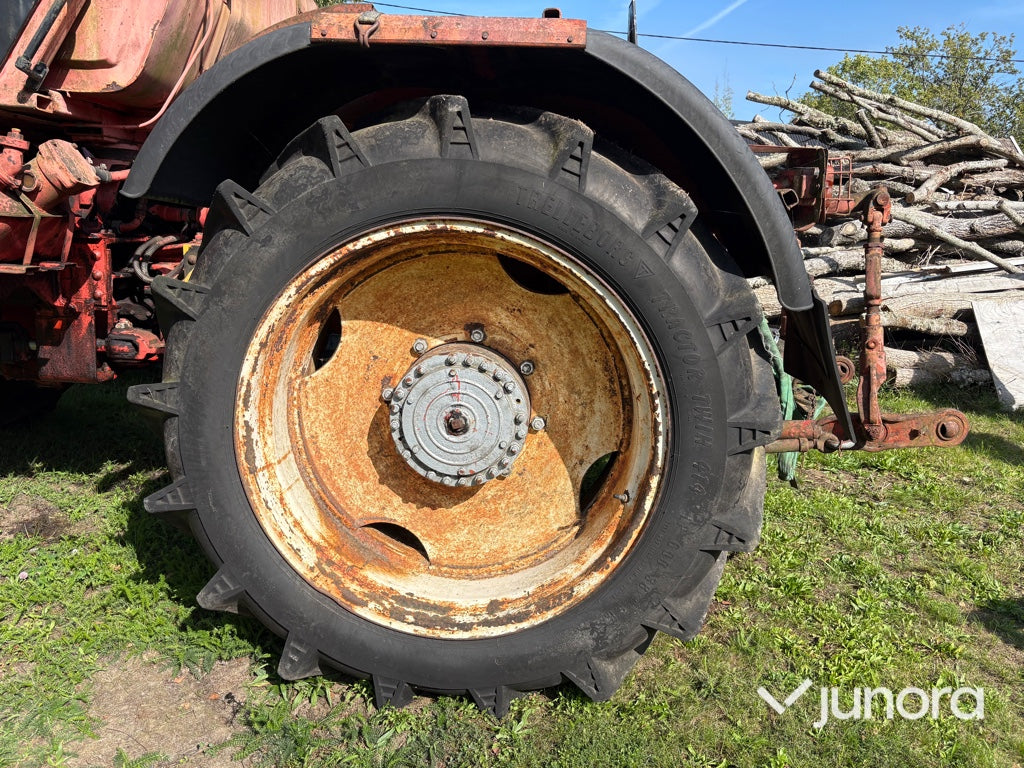 Traktor Belarus T-150K