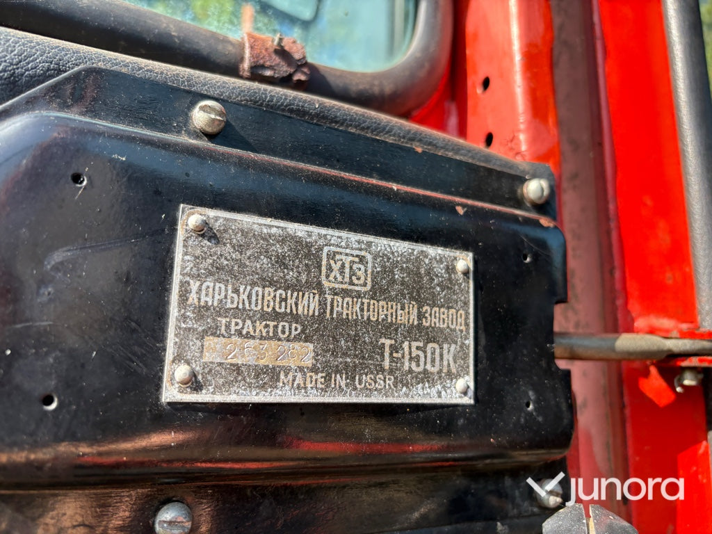 Traktor Belarus T-150K