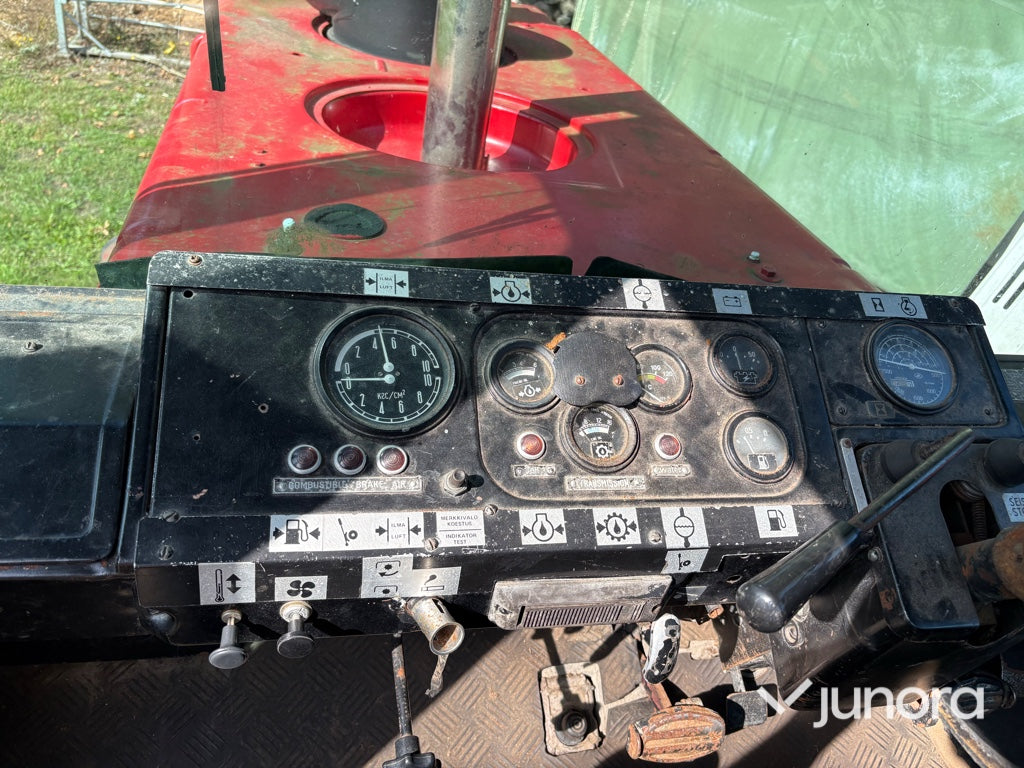 Traktor Belarus T-150K