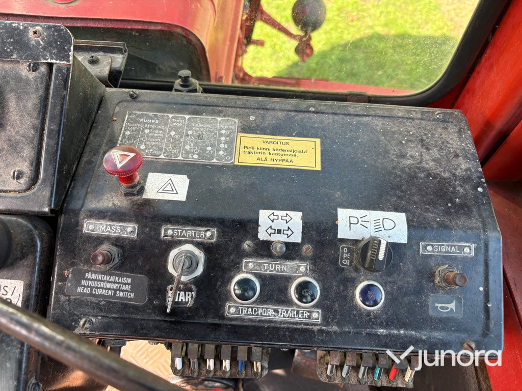 Traktor Belarus T-150K