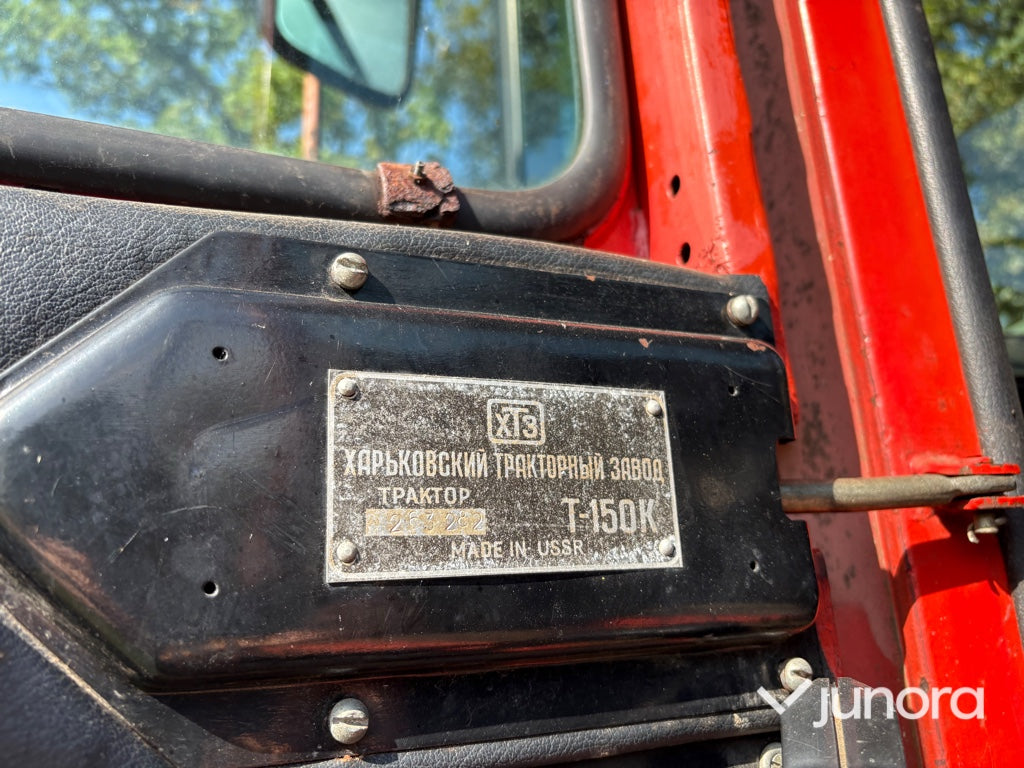 Traktor Belarus T-150K