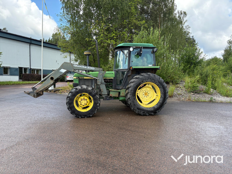 John Deere 2650