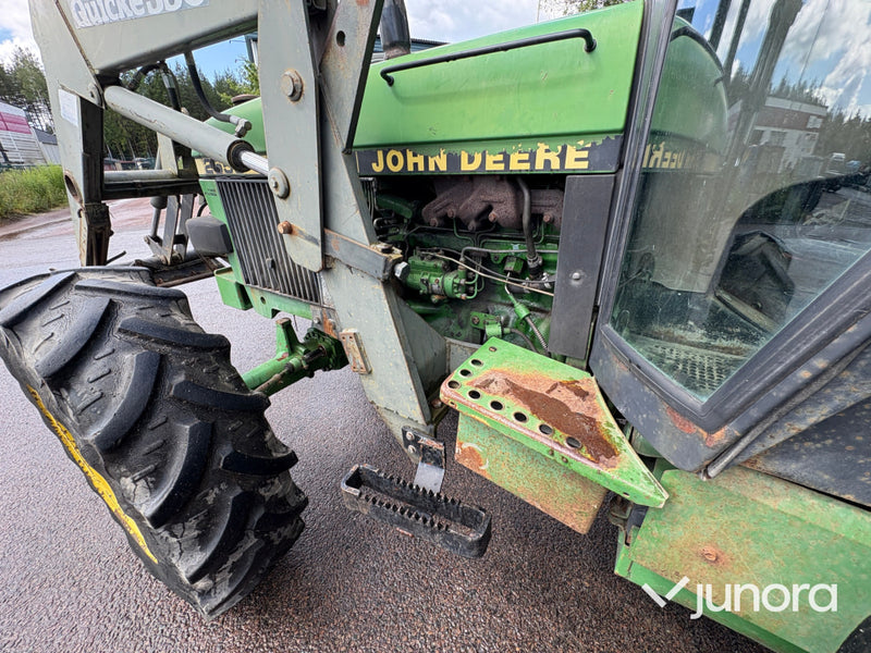John Deere 2650