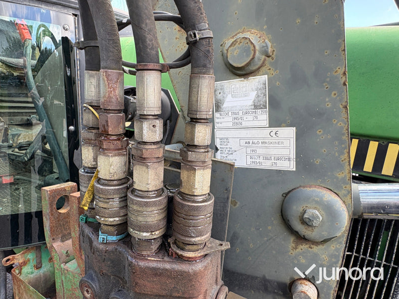 John Deere 2650