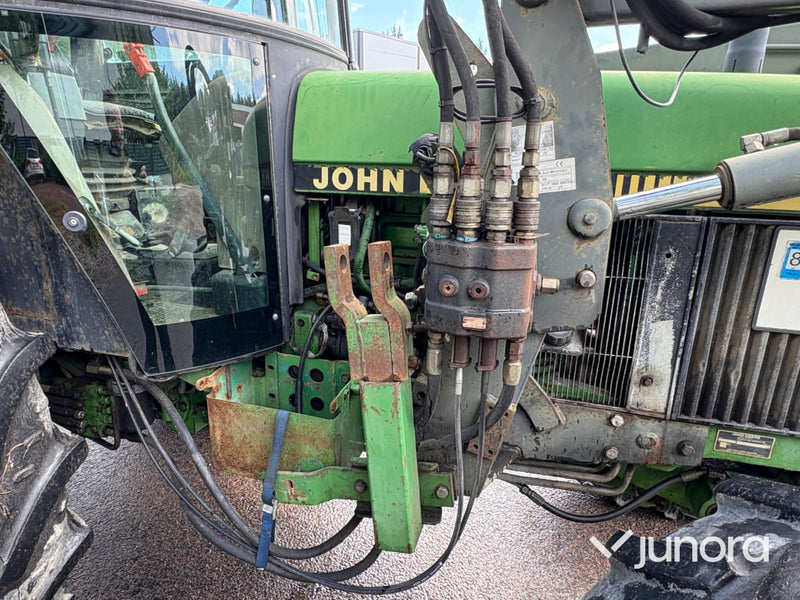 John Deere 2650