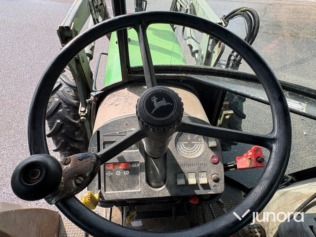 John Deere 2650
