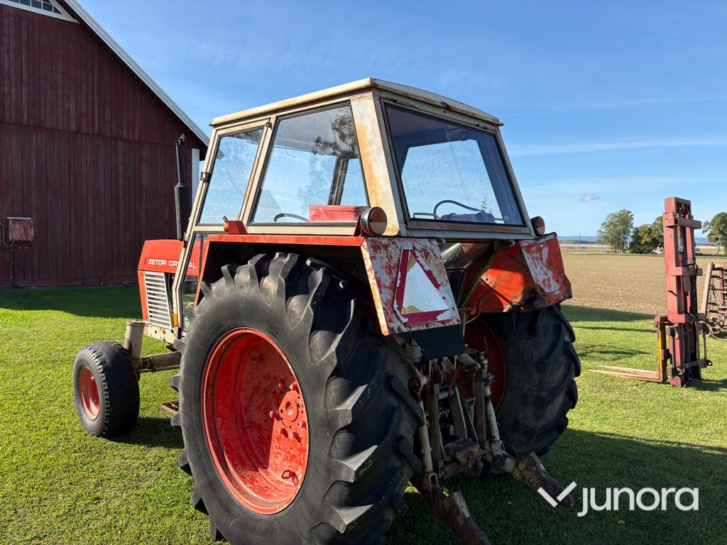 Traktor Zetor 8011